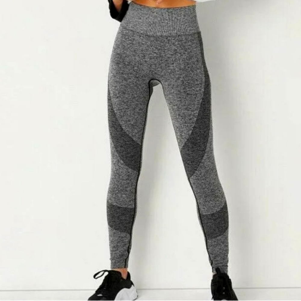 VS Pink seamless gray leggings